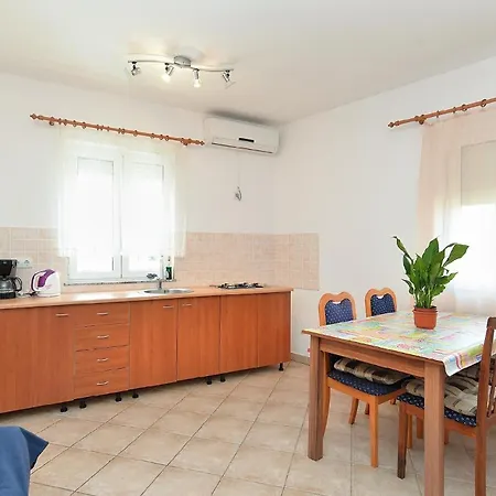 Fuer 5 Personen Ca 54 Qm In Peroj, Istrien Istrische Riviera * Peroj