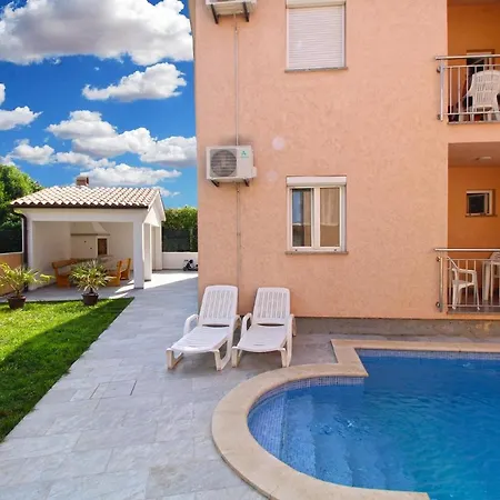 Fuer 5 Personen Ca 54 Qm In Peroj, Istrien Istrische Riviera Apartment Peroj